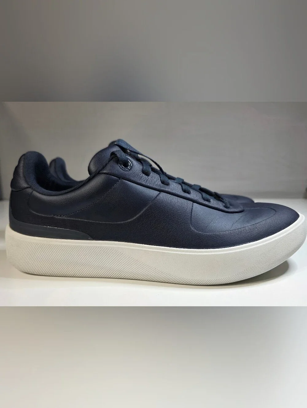 Lululemon Cityverse Navy Blue Size 10 Men